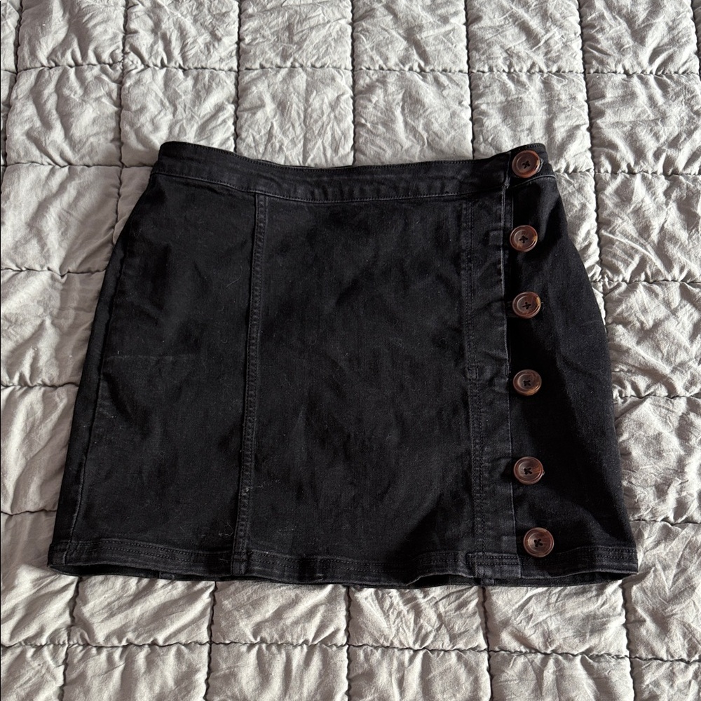 Elegant Black Button-Accent Mini Skirt